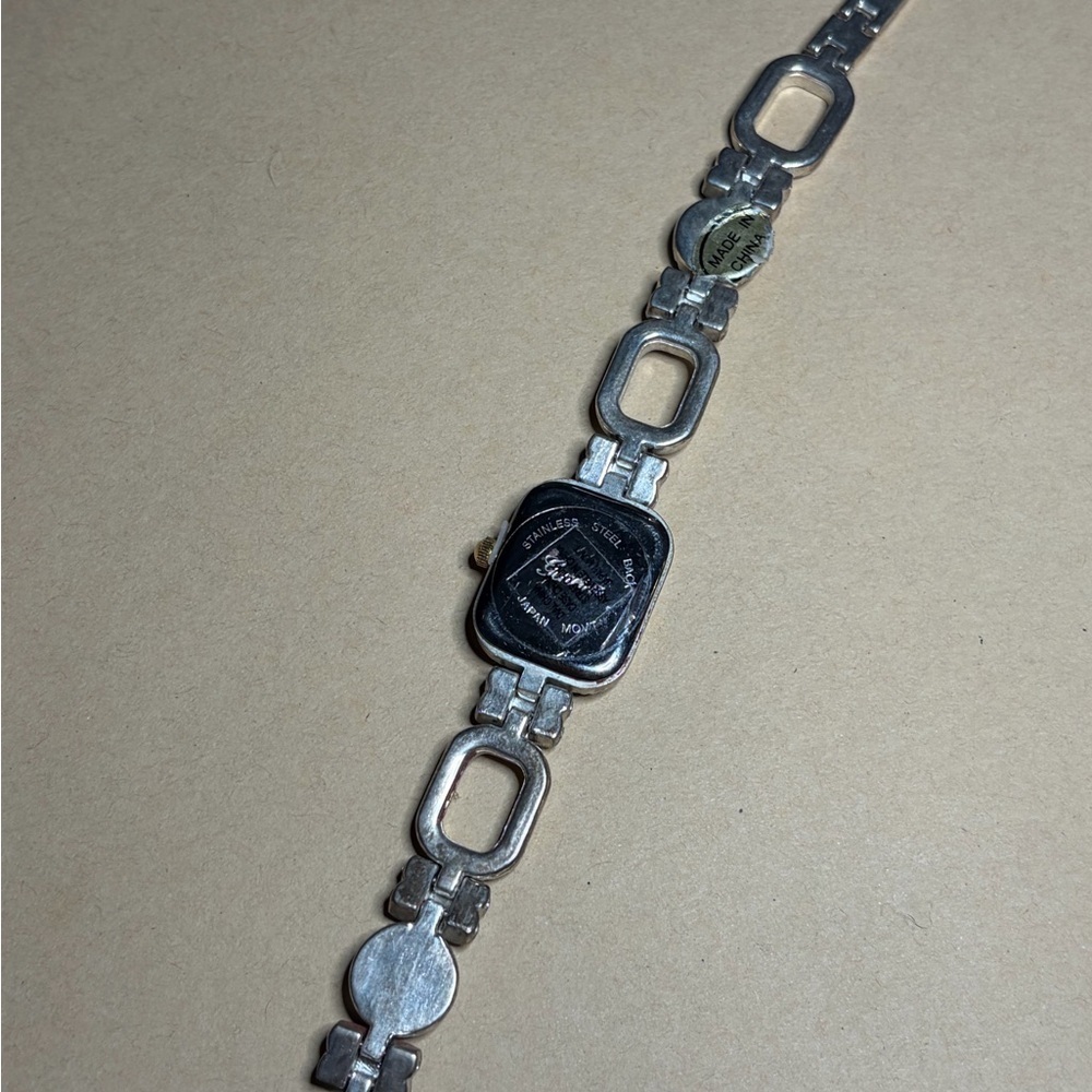 Vintage Geneva Silver and Gold Women's Watch - Picture 10 of 11